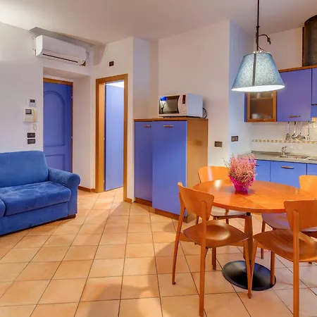 Apartahotel San Giusto 4*