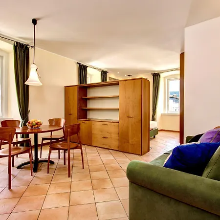 San Giusto Apartahotel 4*