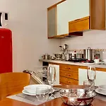 מלון דירות San Giusto 4*