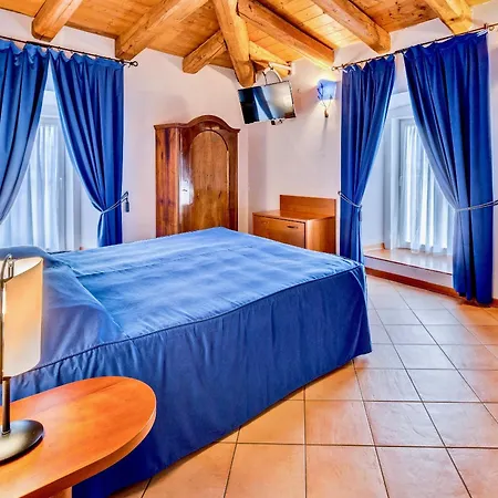 San Giusto Aparthotel 3*