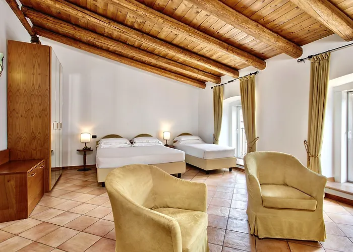 San Giusto Ξενοδοχείο με διαμερίσματα 4*